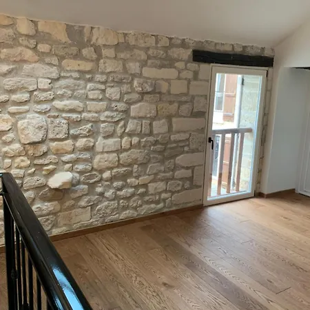 Duplex Indépenfant Dans Demeure De Charme Appartamento